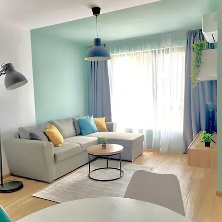 Designer Luxury 1bdr With Parking * Sofia